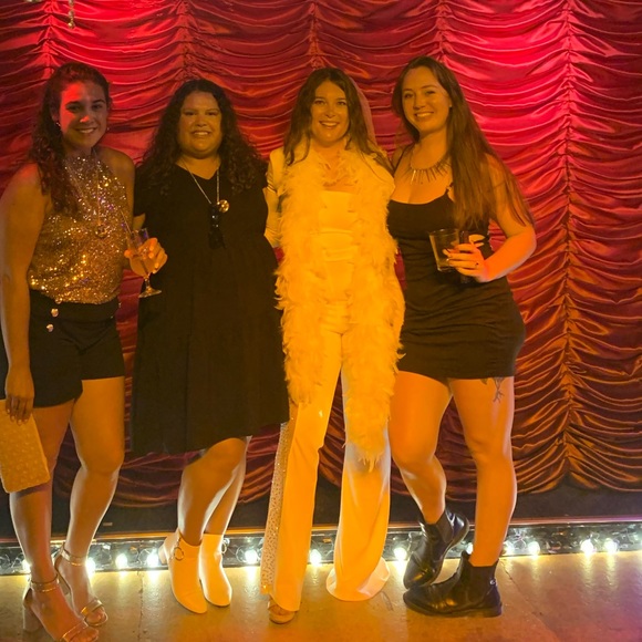 Bachelorette Girlies!!! - Picture 8 of 10